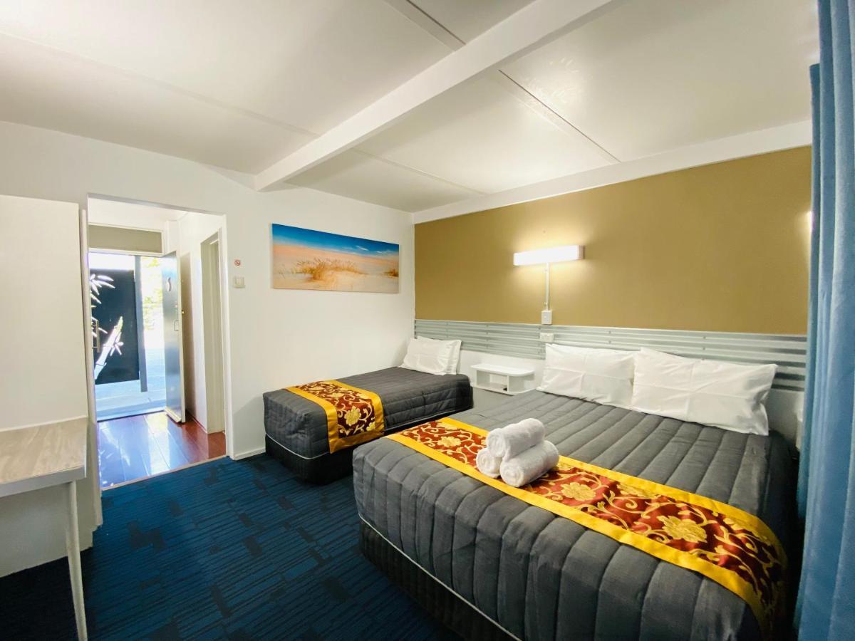 Mid Valley Motel Моруел Екстериор снимка