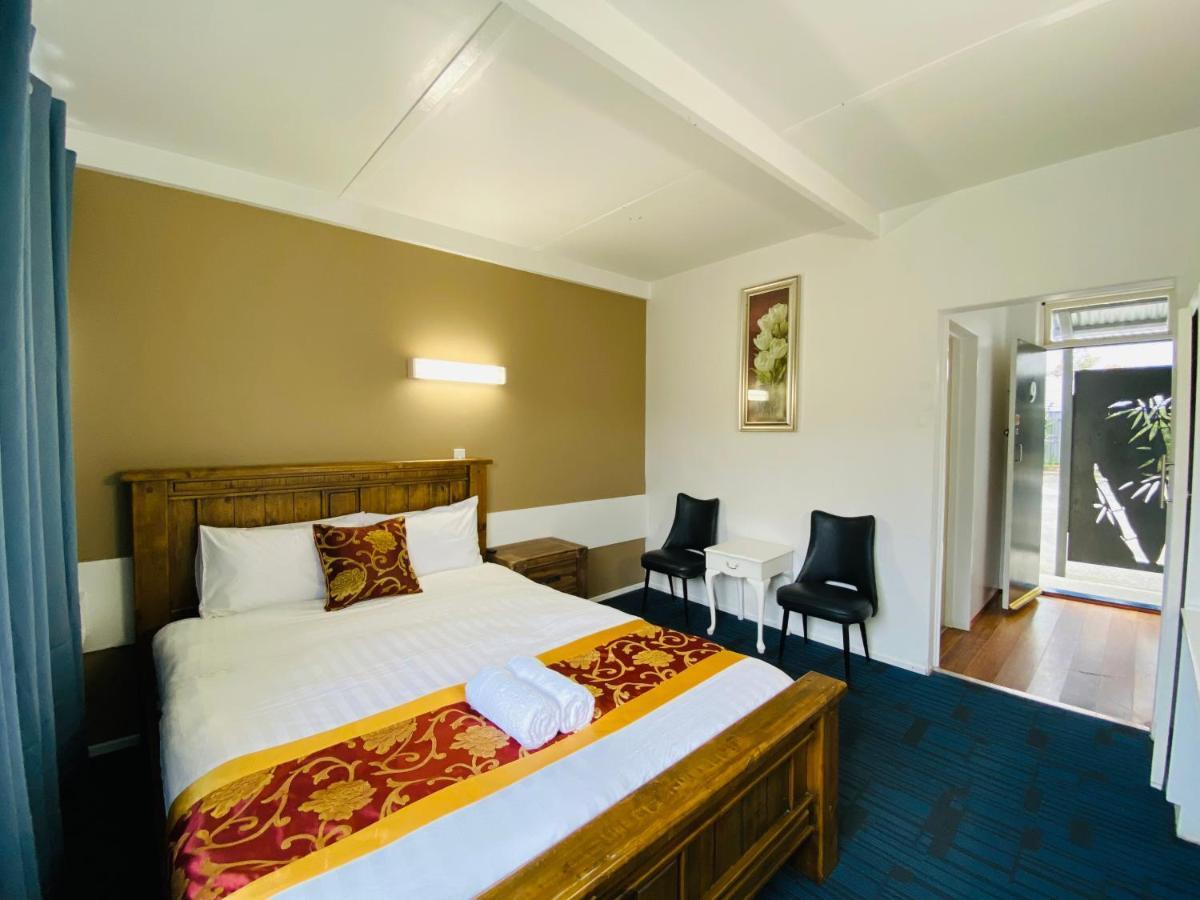 Mid Valley Motel Моруел Екстериор снимка
