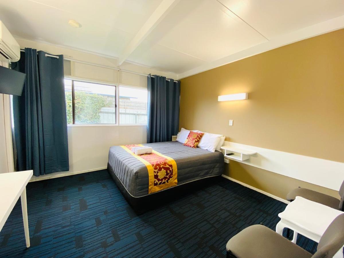 Mid Valley Motel Моруел Екстериор снимка