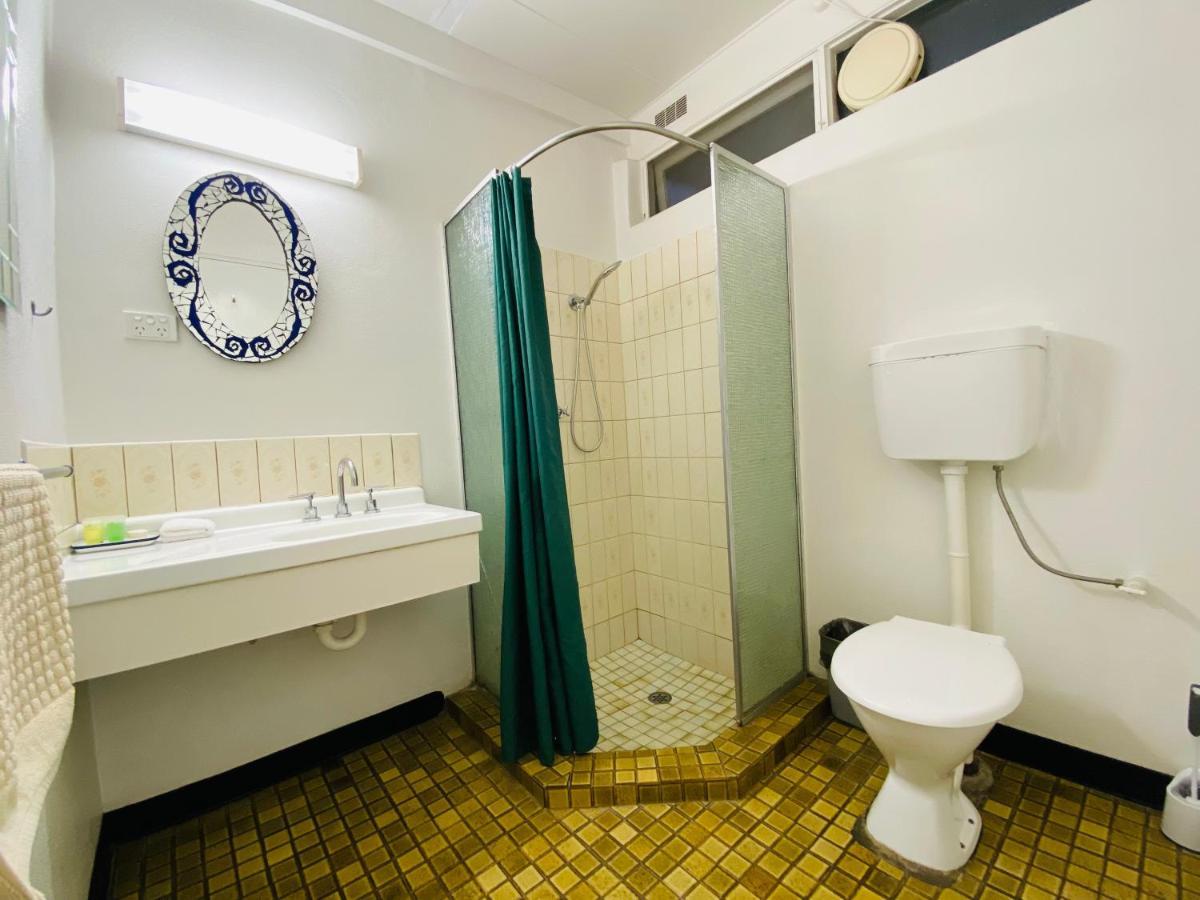 Mid Valley Motel Моруел Екстериор снимка