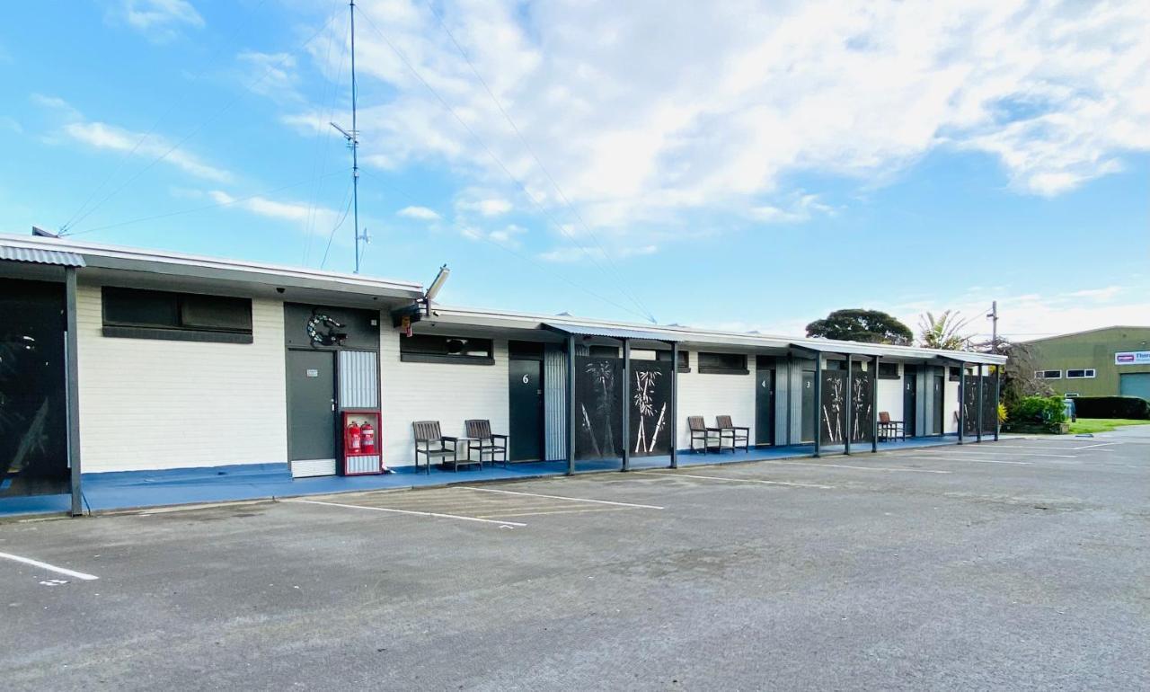 Mid Valley Motel Моруел Екстериор снимка