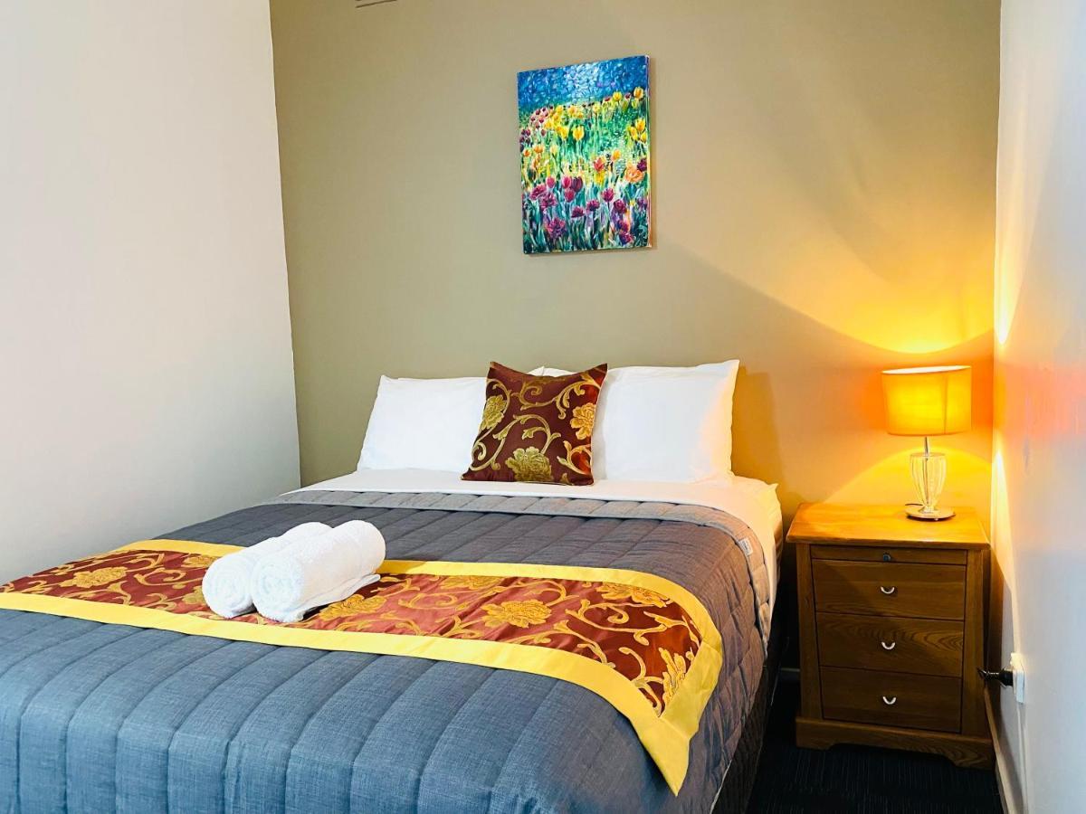 Mid Valley Motel Моруел Екстериор снимка