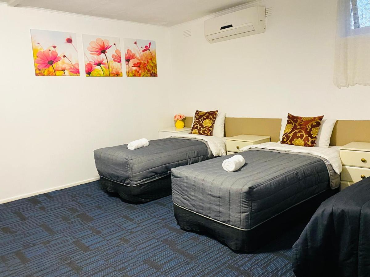 Mid Valley Motel Моруел Екстериор снимка
