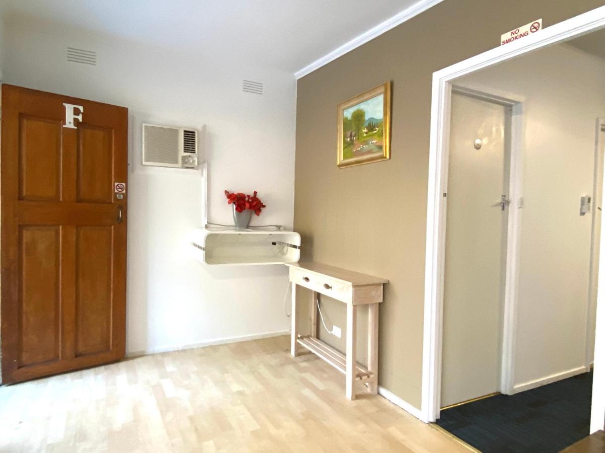 Mid Valley Motel Моруел Екстериор снимка